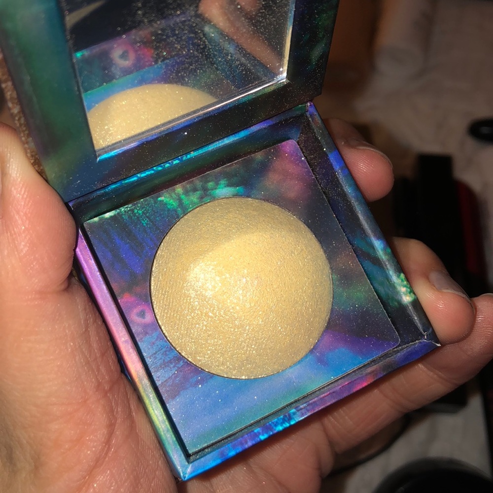 Urban Decay Space Powder